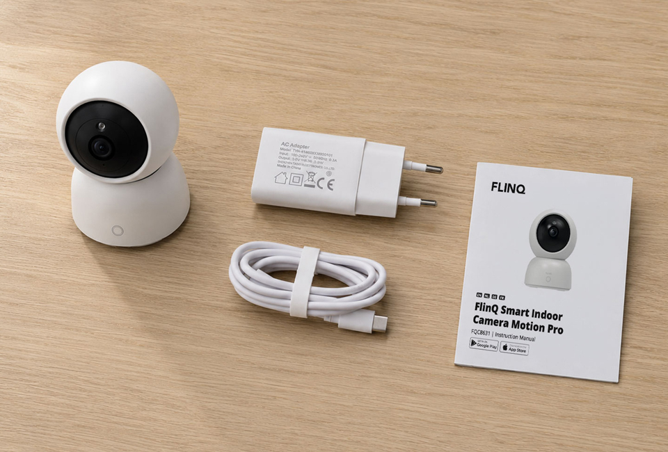 Caméra de sécurité intérieure intelligente avec vision nocturne et carte mémoire SD en option