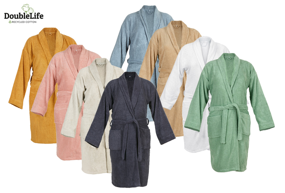 A wonderfully soft cotton bathrobe for men and women