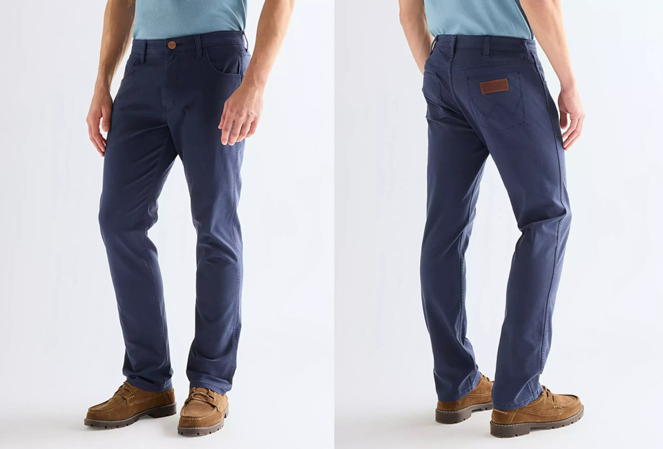 Comfortable chino trousers from Wrangler