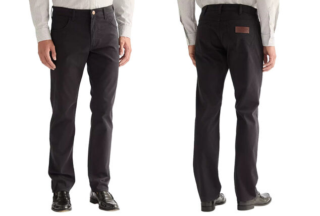 Comfortable chino trousers from Wrangler