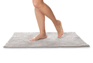 Zachte chenille badmat met antisliplaag — 3