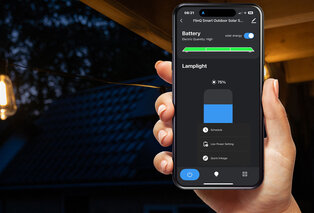 Guirlande lumineuse solaire intelligente avec commande via l'application et option de charge USB-C — 7
