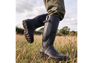 Wasserdichte Gummistiefel mit rutschfester Profilsohle — 9