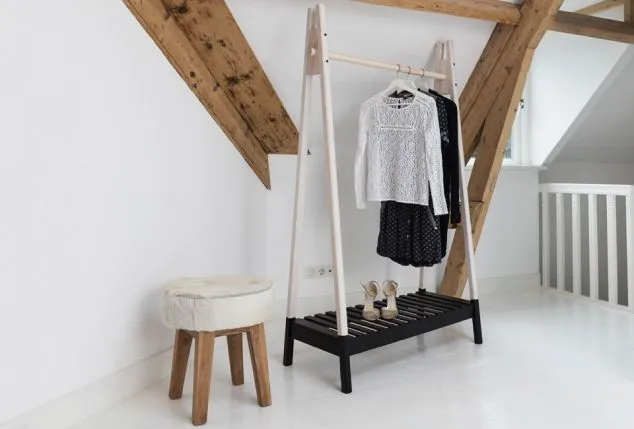 Tringle à Vêtements Enfant MISSLO – Petite Penderie Métal Noir Avec Étagère Chaussures + Crochets – Idéal Chambre Bébé & Enfant 3-6 Ans